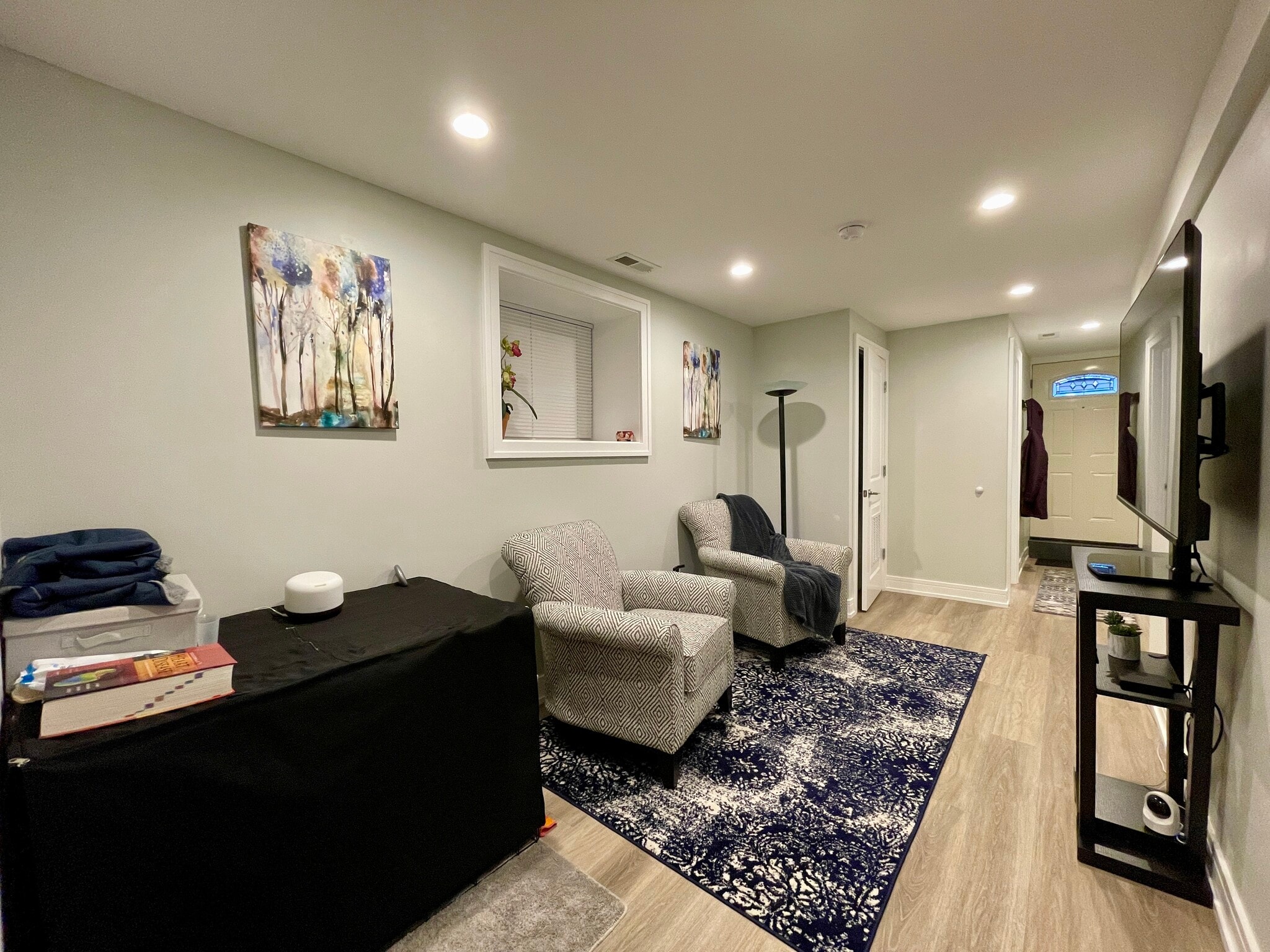 Building Photo - 1725 N Honore St