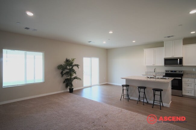 Building Photo - Brand New 3 Bedroom Home!