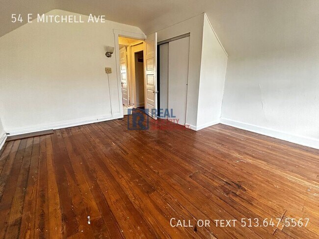 Building Photo - 54 E Mitchell Ave
