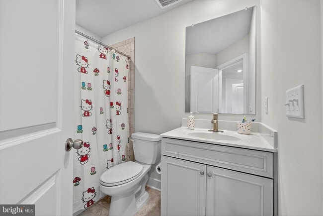 Building Photo - 10898 Drummond Pl
