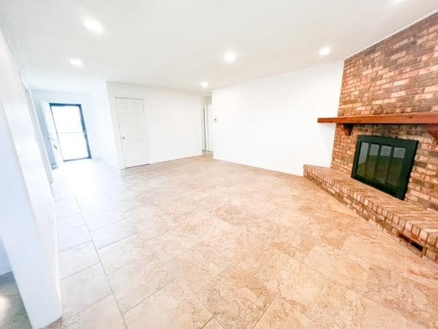 Building Photo - 200 Cedar Hill Ln
