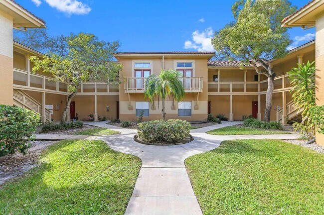 Building Photo - 4791 Via Palm Lakes