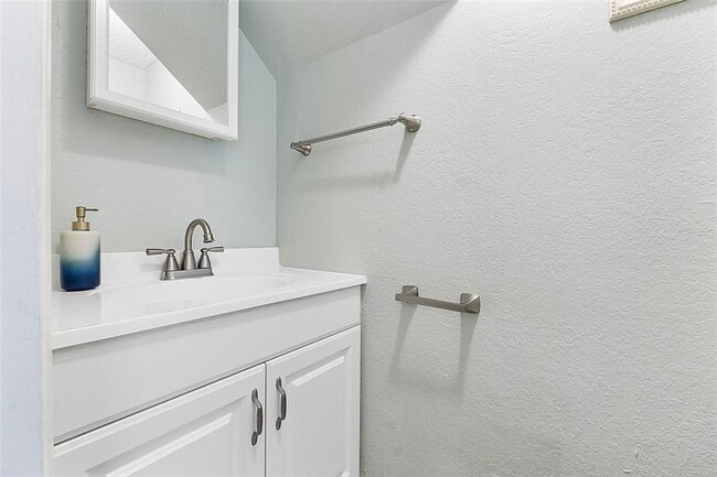 Building Photo - 3200 Coral Springs Dr