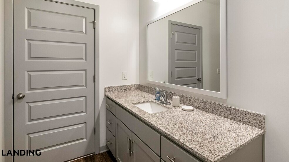 Building Photo - 100 Wildwood Ct