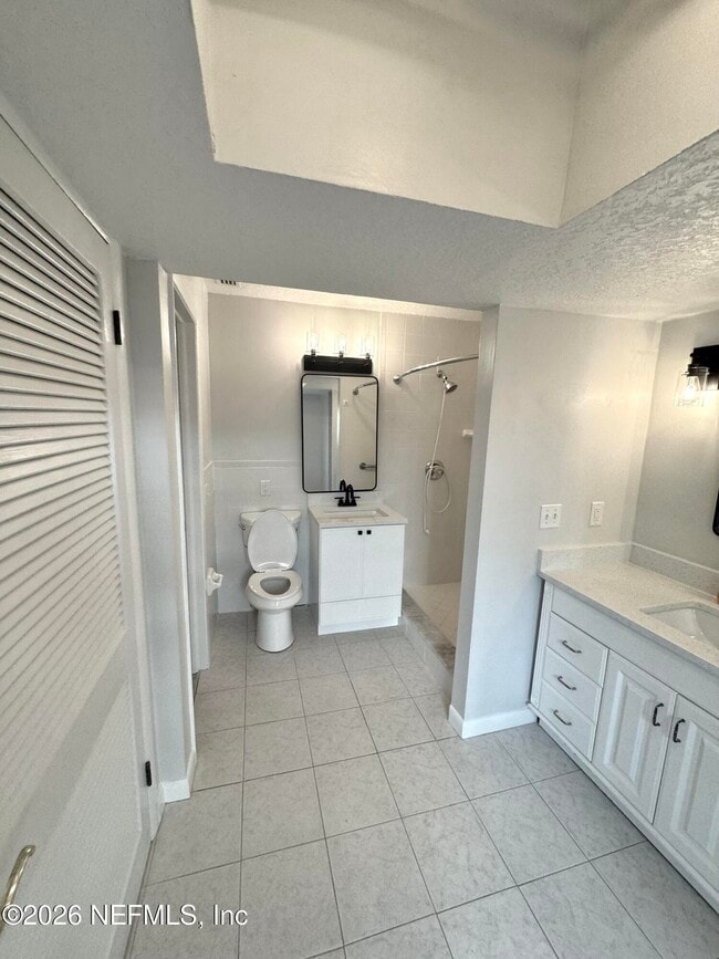 Building Photo - 385 Fifth St