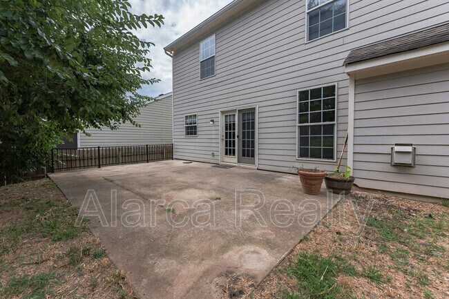 Building Photo - 113 S Wendover Trace Ave