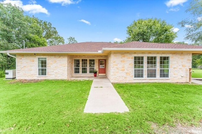 Primary Photo - 10 Lowery Ln