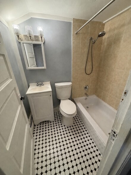 Bathroom - 12 Webster St