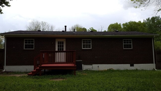 Building Photo - 6712 Stana Dr