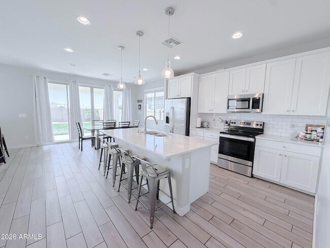 Building Photo - 21620 S 225th Way