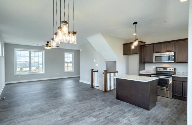 Building Photo - Dallastown Schools! Beautiful 3 Bedroom, 2.3 Bath Townhome!