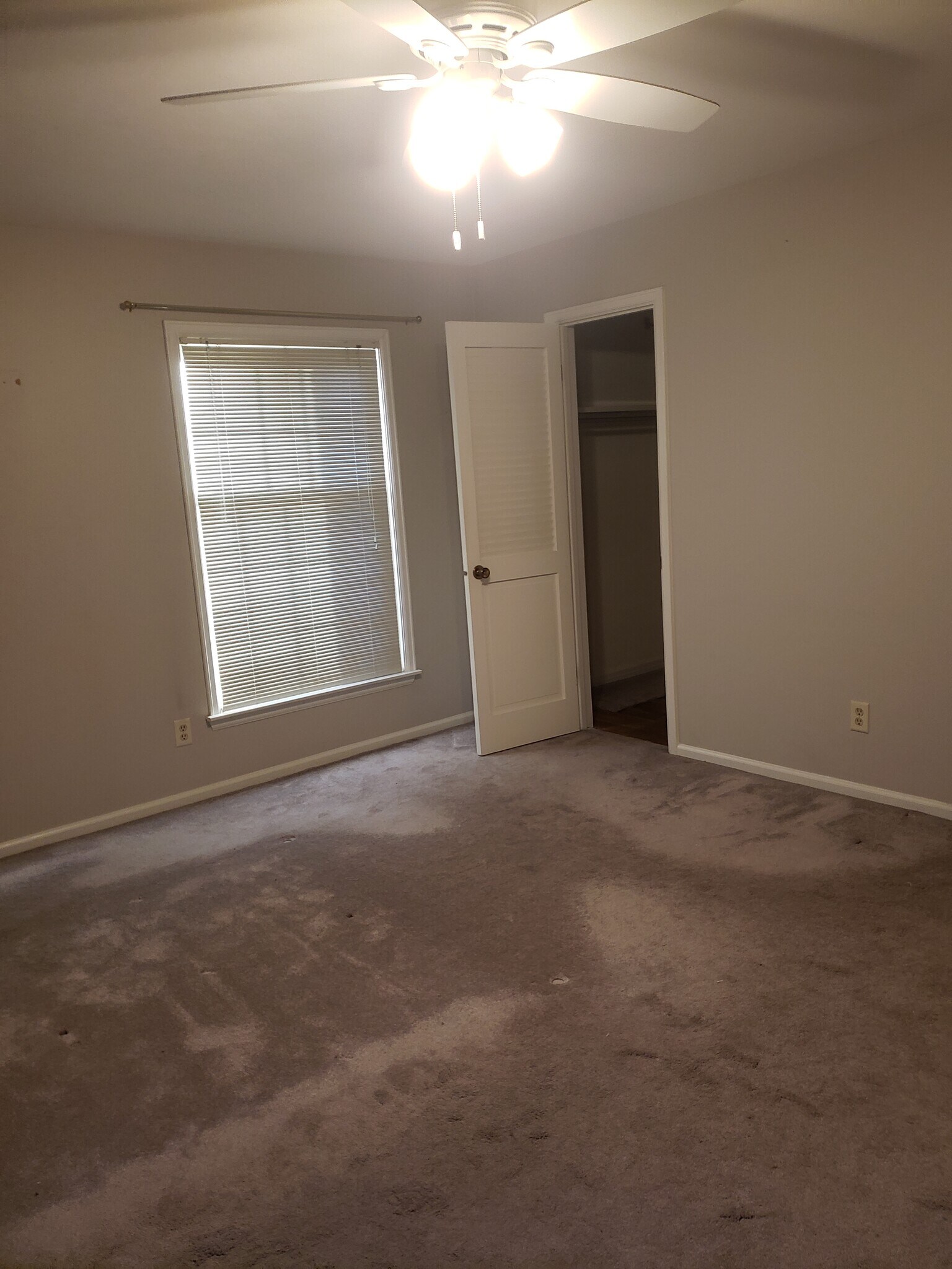 Master BR - walk in closet - old floor - 1319 W Daytona Dr
