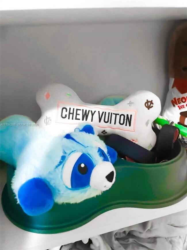 Building Photo - 400 Cadima Ave