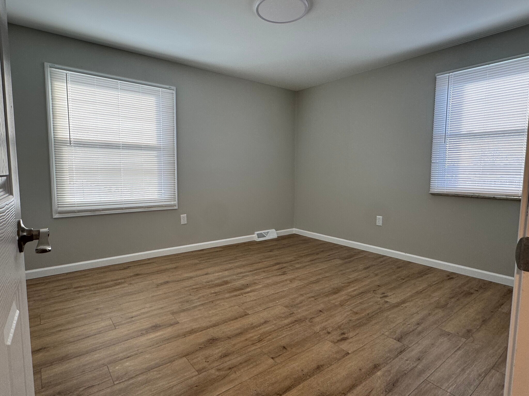 Building Photo - 1125 Harmony Rd