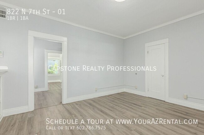 Building Photo - Charming Downtown 1 Bedroom 1 Bath!