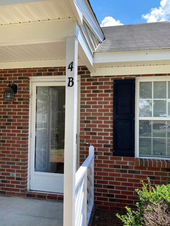 Building Photo - Jayne Lane Duplexes