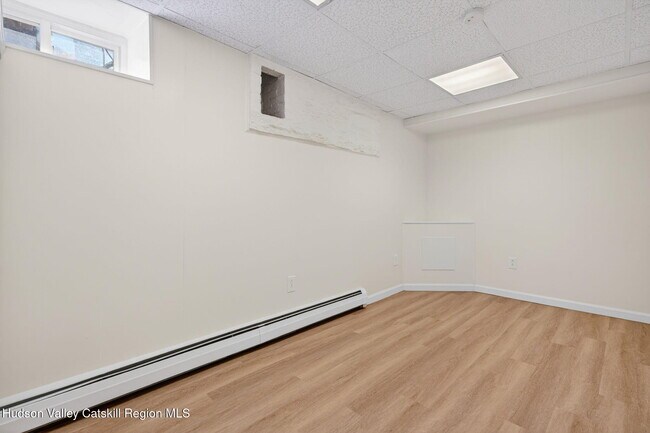 Building Photo - 21 Ulster Ave