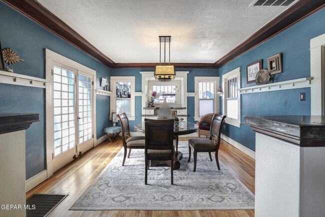 Building Photo - 2901 Grant Ave