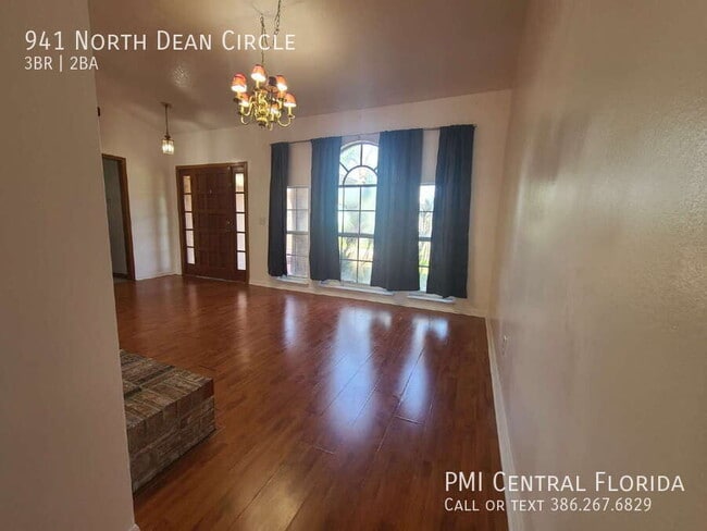 Building Photo - 941 N Dean Cir