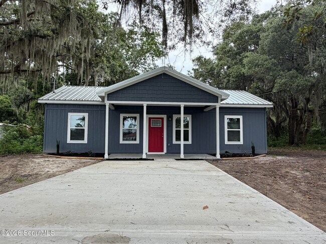 Building Photo - 656 Ridge Rd