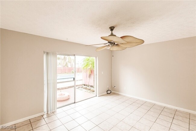 Building Photo - 1123 SW 48th Terrace