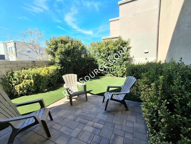 Building Photo - 26995 W Meandering Trail Pl