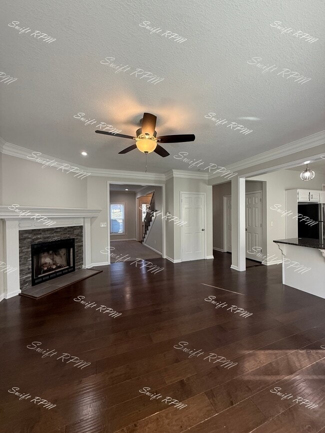 Building Photo - 15602 Maple St