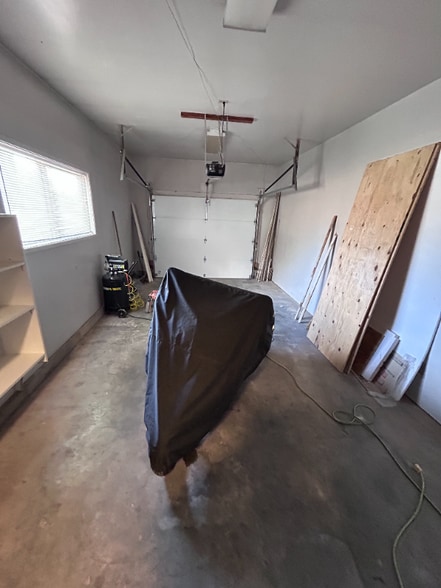 Building Photo - 438 Forest Vale Cir