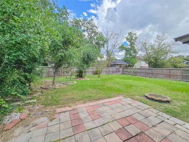 Building Photo - 12010 Essenbruk Dr