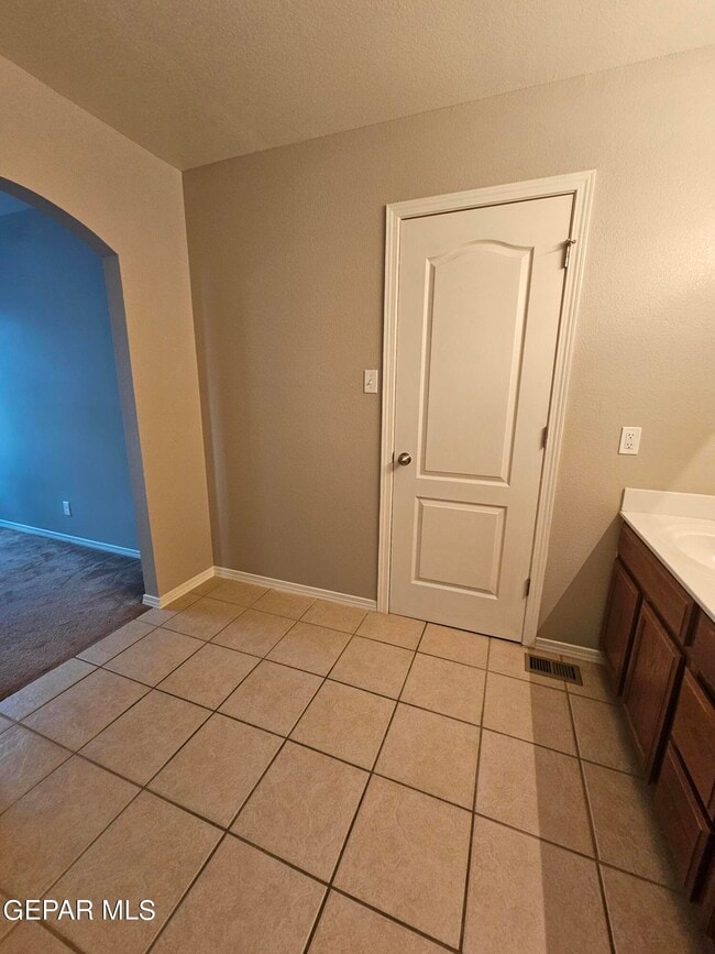 Building Photo - 4017 Hueco Land Ln