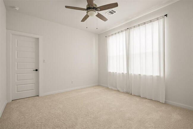 Building Photo - 1712 Martin Wls St
