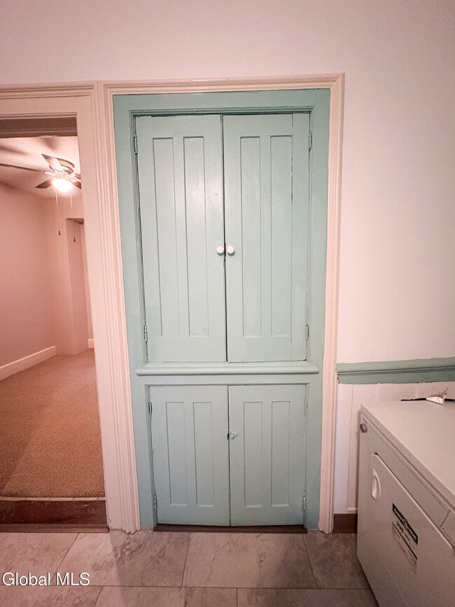 Building Photo - 24 George St