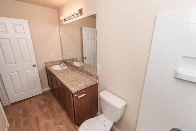 Building Photo - 2406 Peterborough Way