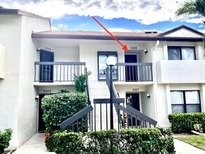 Building Photo - 3328 Lucerne Park Dr