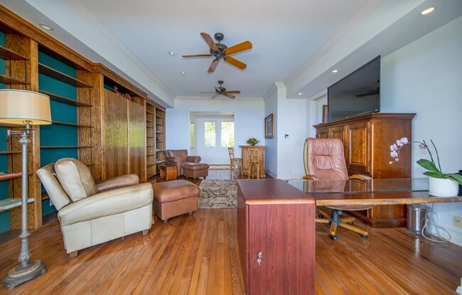 Building Photo - 837 Kai Hele Ku St