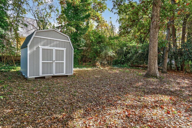 Building Photo - Newly Remodeled 3BD, 2BA Raleigh Home Near Downtown Raleigh and Interstates