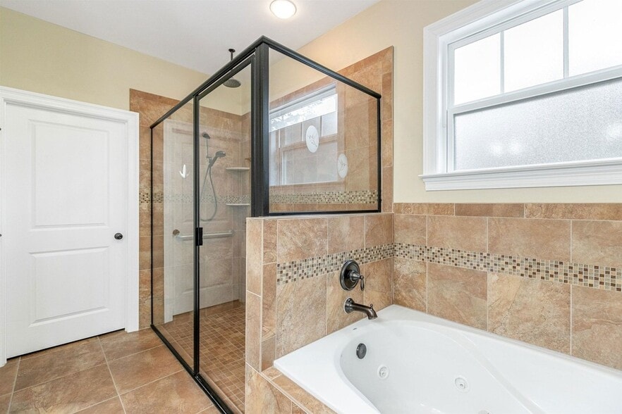 Building Photo - 3026 Adiron Way