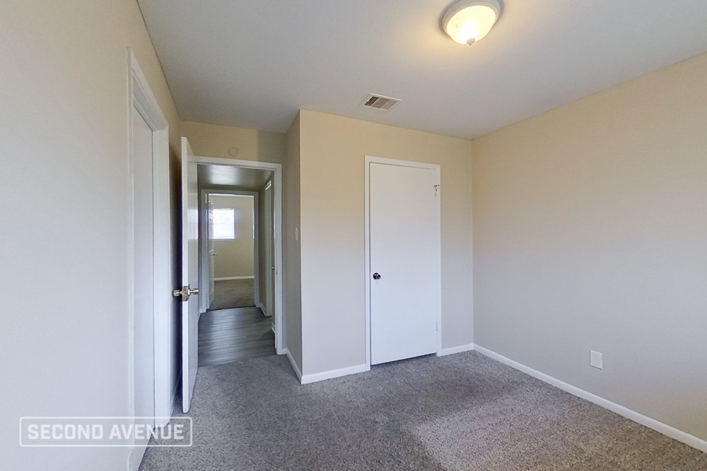 Building Photo - 1495 W Gulf Bank Rd