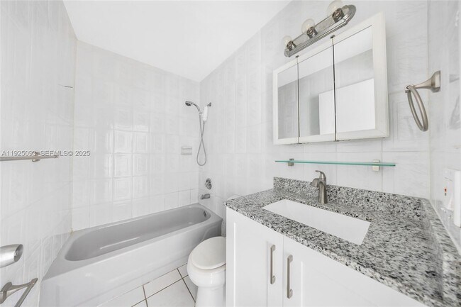 Building Photo - 3453 SW 23rd Terrace