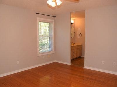 Building Photo - 1689 Parkside Cir