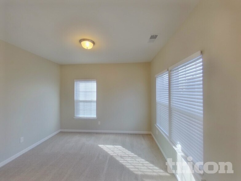 Building Photo - 2637 Candlewick Ct