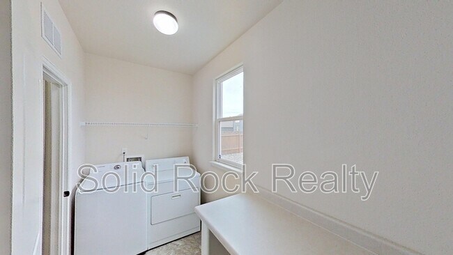 Building Photo - 4524 Brylie Way