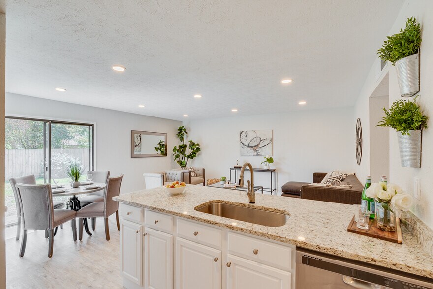 Building Photo - 3805 Longmeadow Way