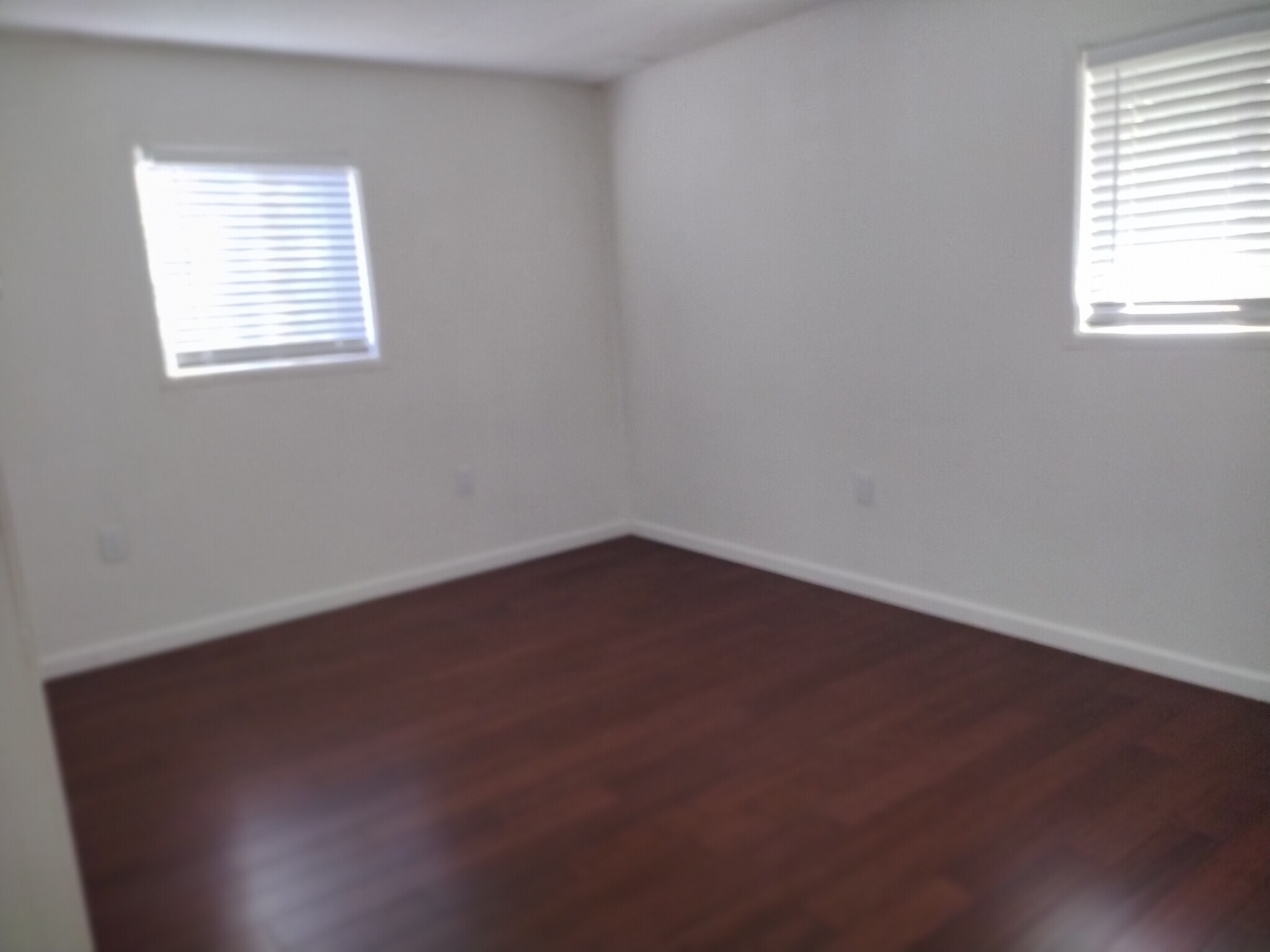 Building Photo - 3411 N Windcrest Dr