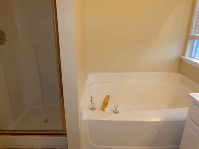 Building Photo - 2533 Plymouth Way