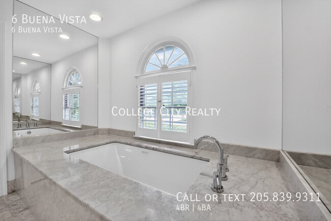 Building Photo - 6 Buena Vista