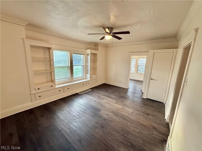 Building Photo - 6913 Harvard Ave