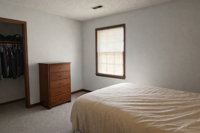 Building Photo - 1341 New York St