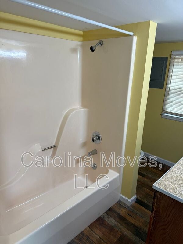 Building Photo - 7895 New Cut Rd