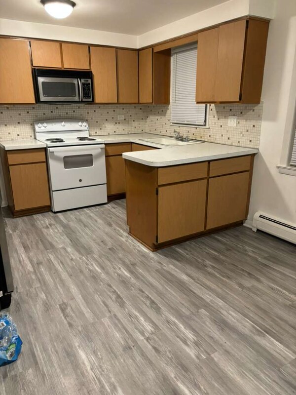 Building Photo - 7344 W Belmont Ave